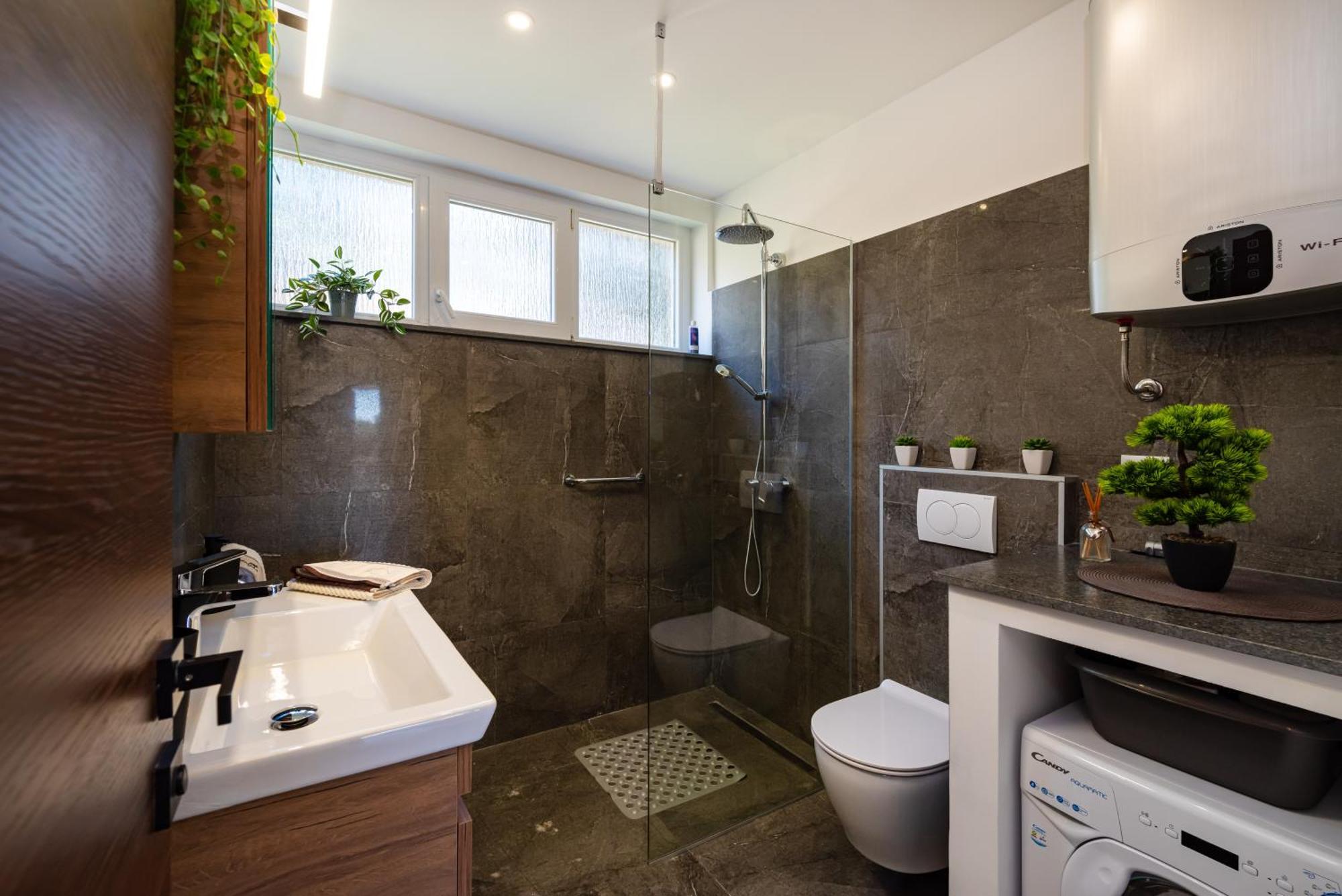 Kolovare Garden Oasis - First Row By Sea Apartamento Zadar Exterior foto